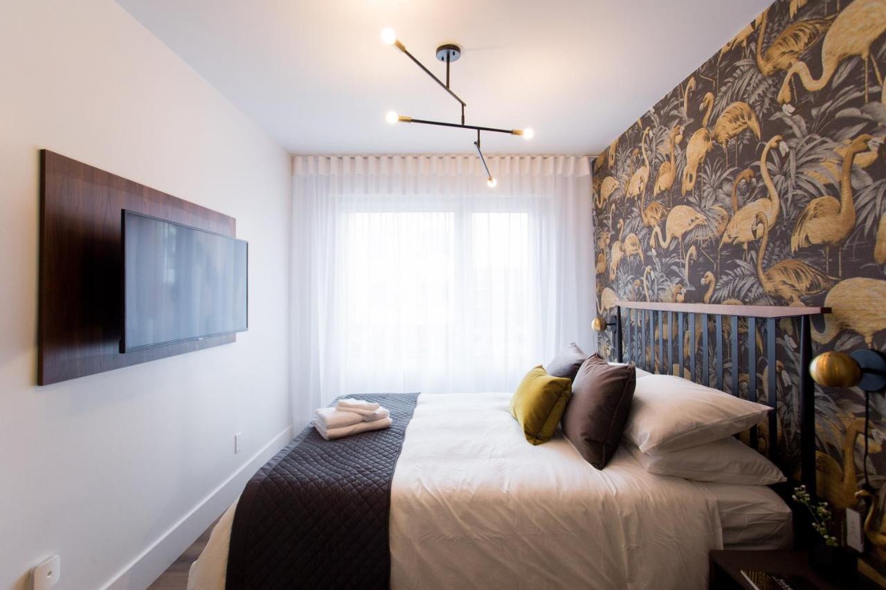 Fun & Funky Little Italy Studio With Full Kitchen By Den Stays Montréal Esterno foto